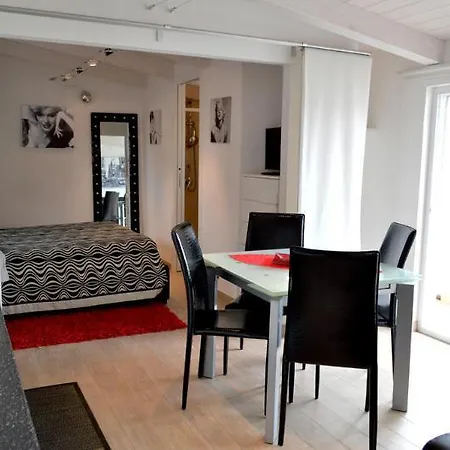 Dimora Rossi 3*