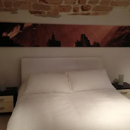 Hotel Dimora Rossi 3*